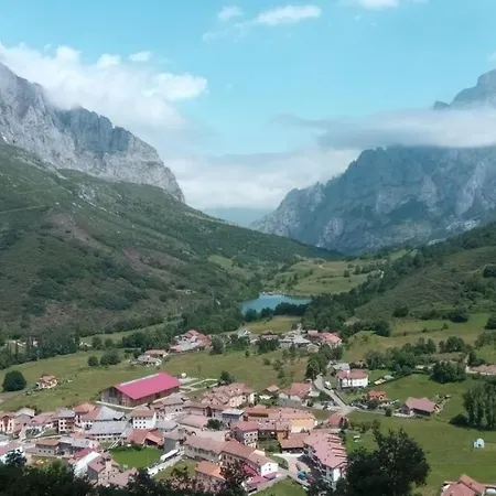 Holiday home Cares Santa Maria de Valdeon